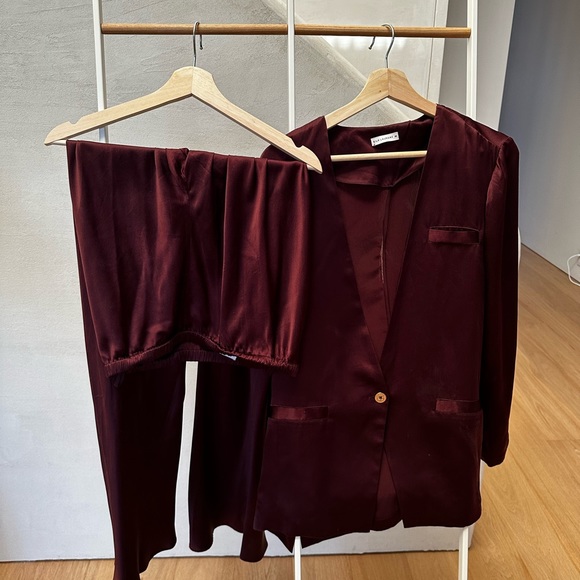 Silk Laundry Collarless Blazer Port - Picture 4 of 6